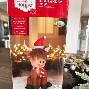 - Highlander Cow Christmas Inflatable